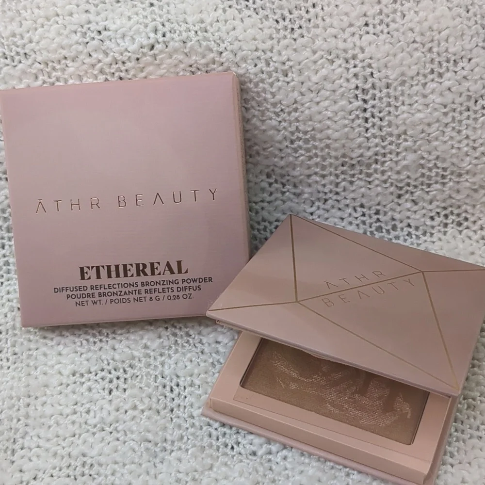 ĀTHR BEAUTY Ethereal Diffused Reflections Bronzing Powder, 8g/0.28oz